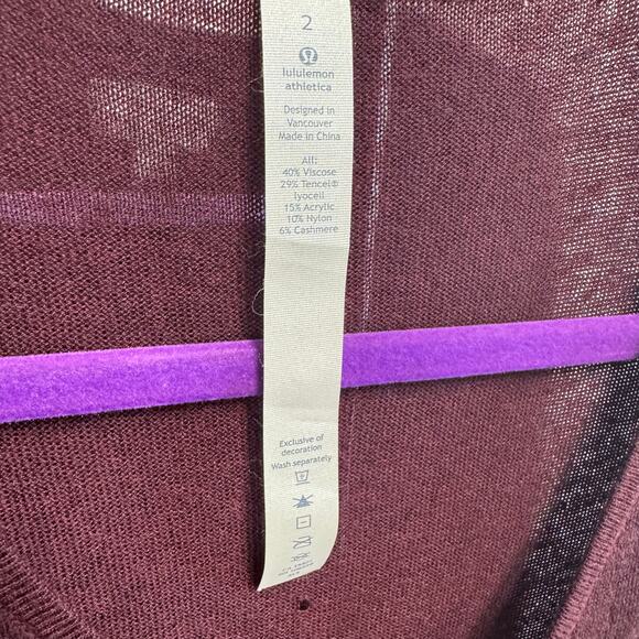 Lululemon Maroon V-Neck Sweater Lightweight Pullover Long Sleeve Logo SZ 2 - Picture 10 of 11